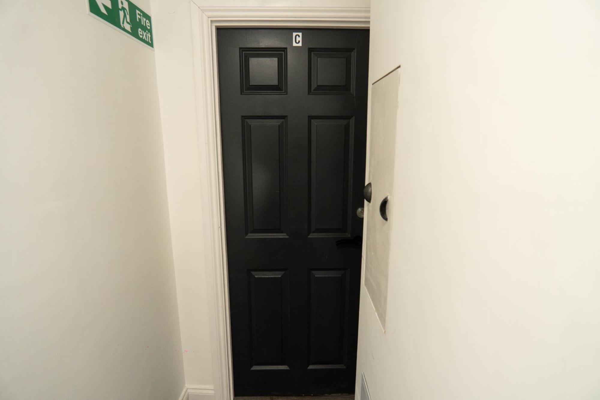 Modern Apartments Near Cardiff City Centre Экстерьер фото